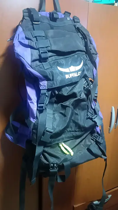 Mochila de camping Buffalo negra y morada - miniatura 2