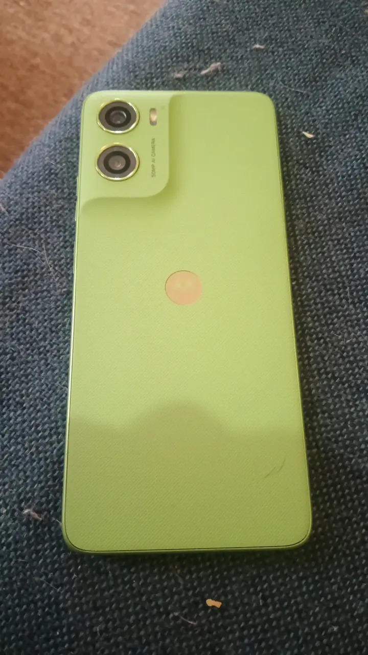 Smartphone verde con doble cámara trasera - 3