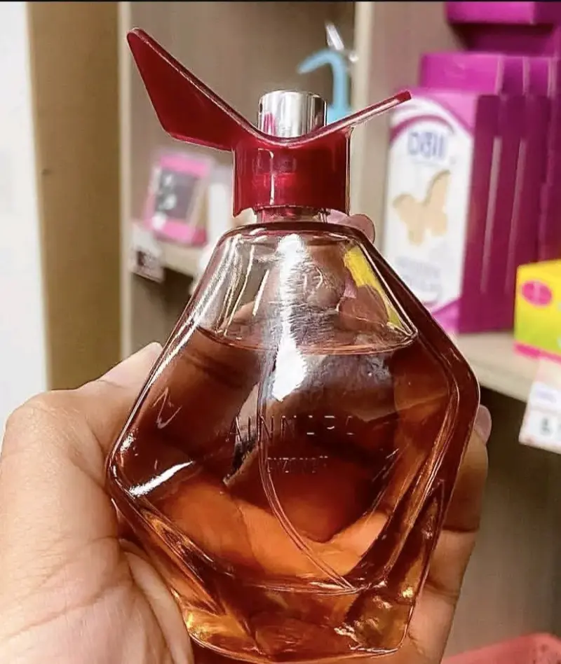 Perfume de mujer Ainnara de Cyzone