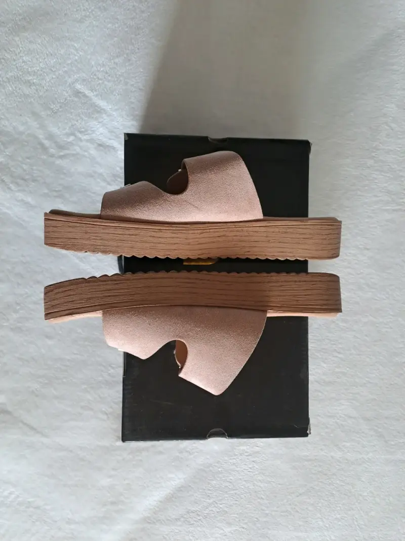 Sandalias de mujer rosa pálido con hebillas Fagus - 2