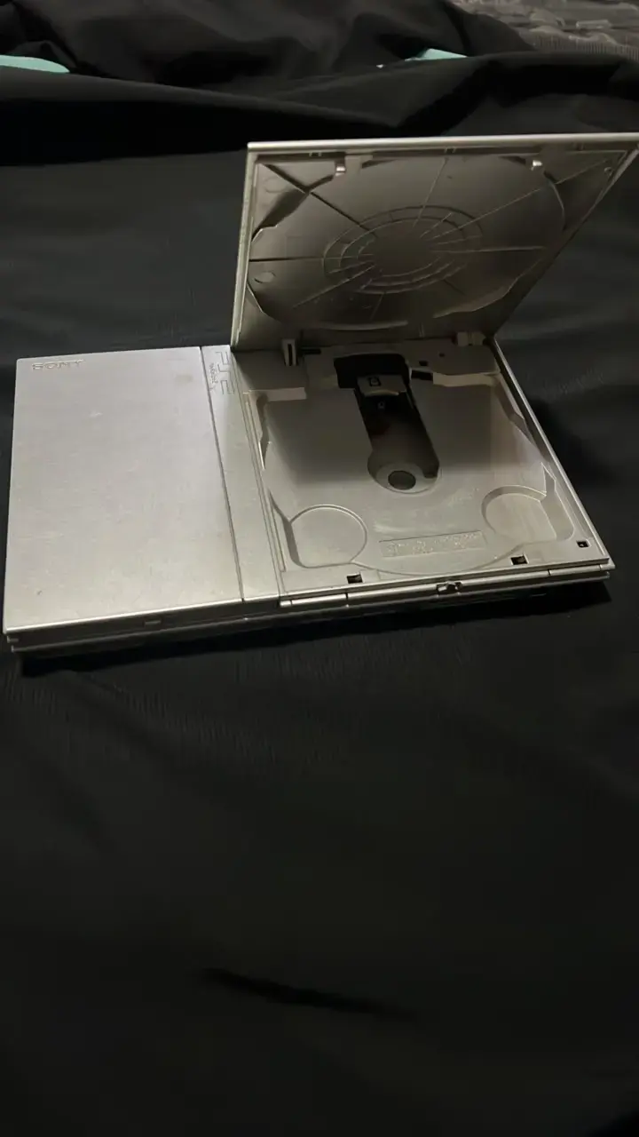 Consola PlayStation 2 Slim plateada para repuesto - 2