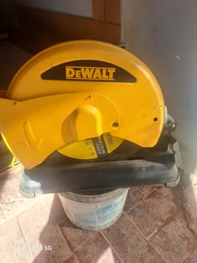 Sierra de Corte DeWalt Amarilla - miniatura 3