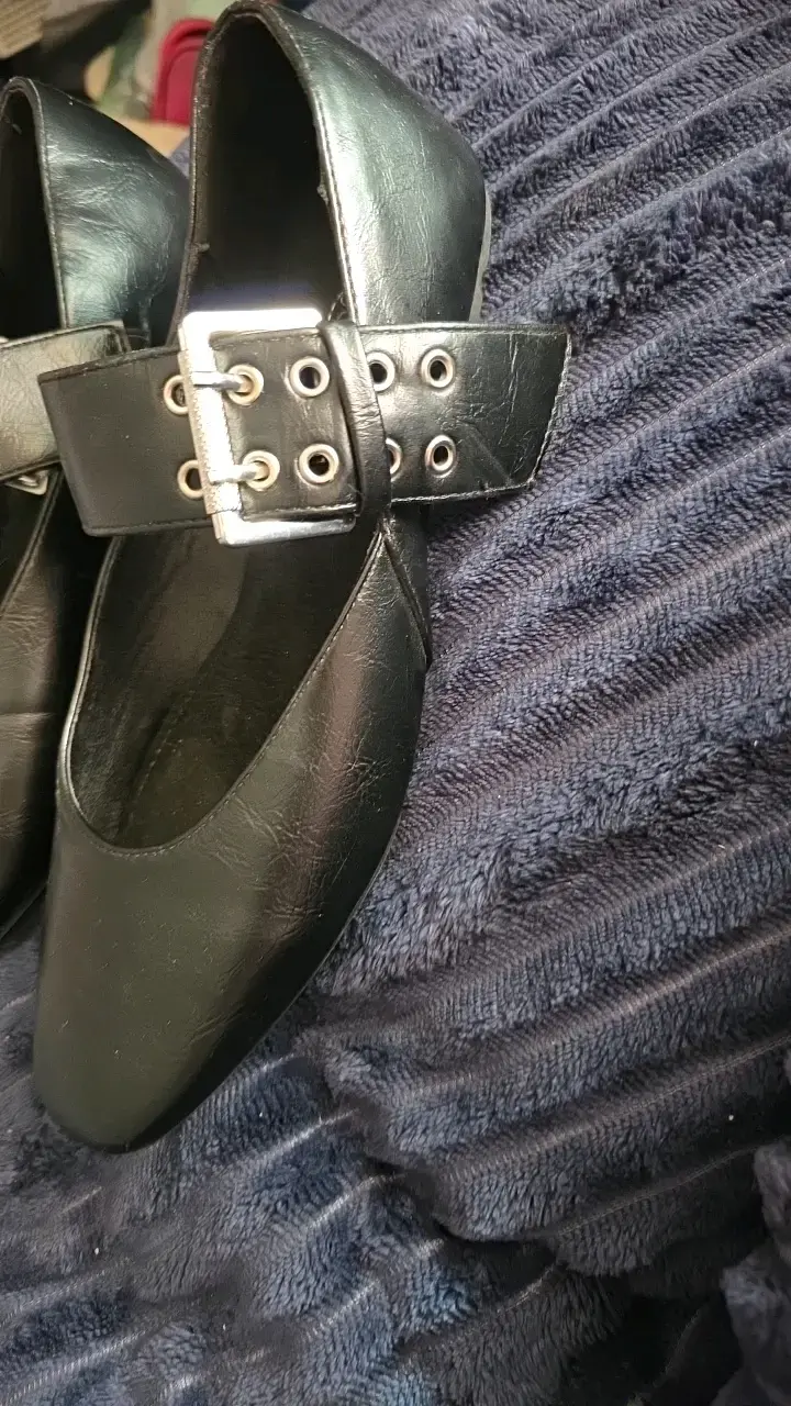 Zapatos planos negros con hebilla Marquis - 2