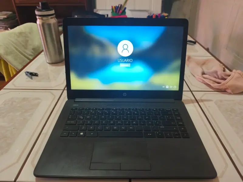 Notebook HP en buen estado - 2