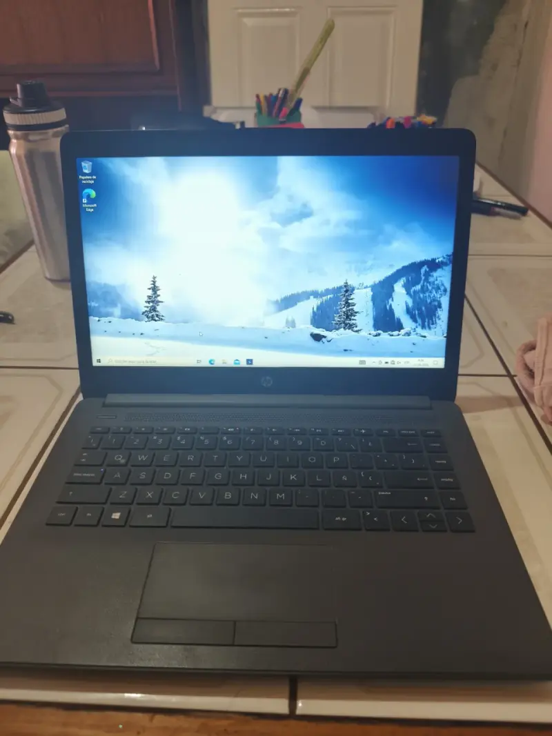 Notebook HP en buen estado - 4