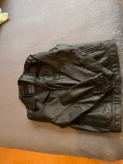 Chaqueta de cuero negra para hombre - miniatura 2