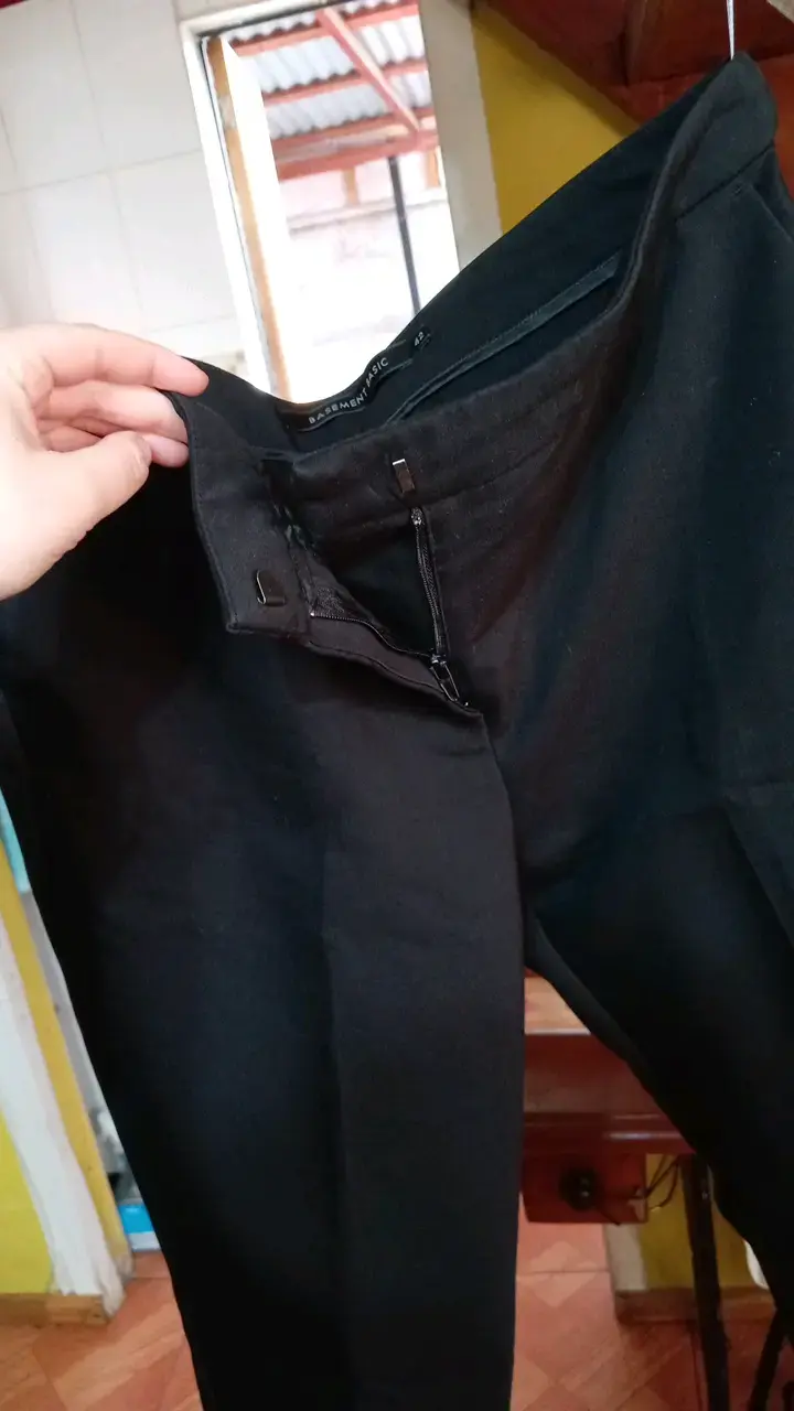 Pantalón negro de vestir Basement Basic - 3