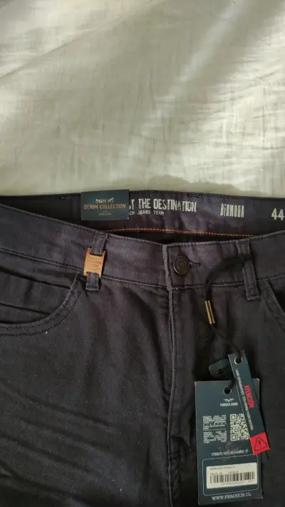 Bermudas negras slim fit Ferouch talla 44 - miniatura 4