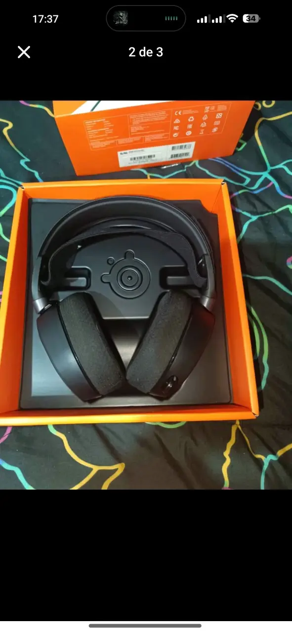 Audífonos SteelSeries Arctis Pro con iluminación RGB - 2