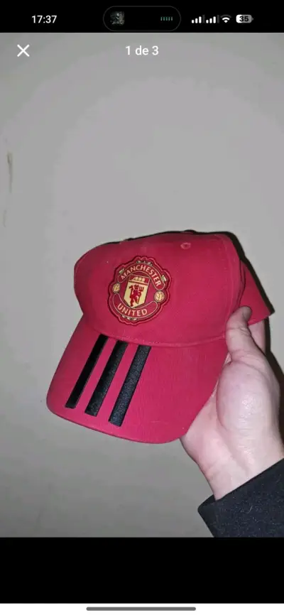 Gorra roja Manchester United Adidas - miniatura 1