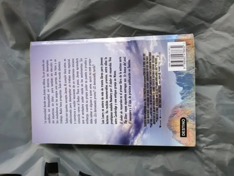 Libro El Dador de Recuerdos de Lois Lowry - 2
