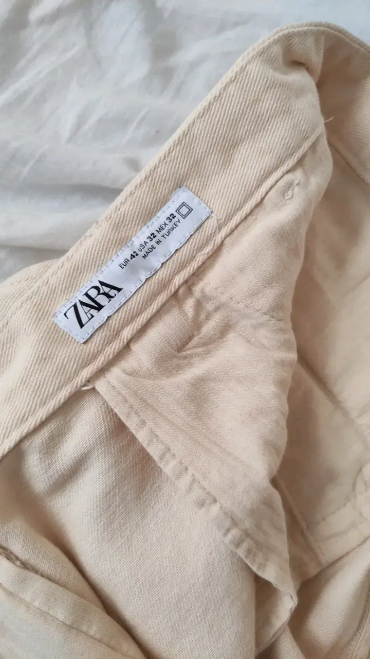 Pantalones beige de pana Zara para mujer - 3