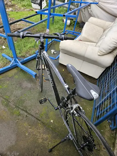 Bicicleta de Ruta Towner Negra en Buen Estado - miniatura 3