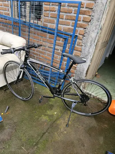 Bicicleta de Ruta Towner Negra en Buen Estado - miniatura 4