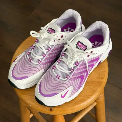 Nike Air TW (GS) ‘Vivid Purple’ 6.5Y/8W - miniatura 2