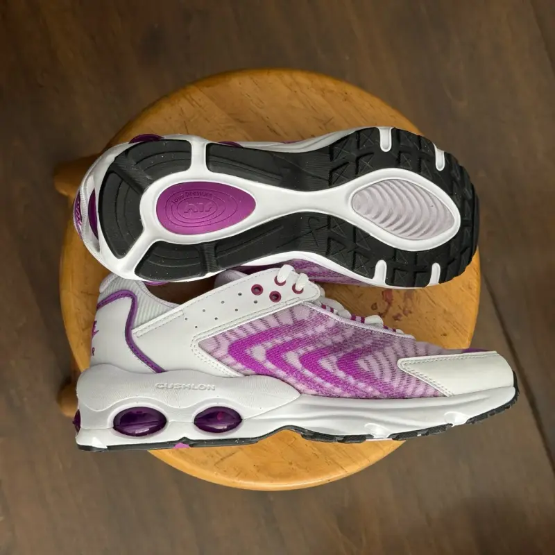 Nike Air TW (GS) ‘Vivid Purple’ 6.5Y/8W - 4
