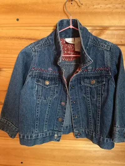 Chaqueta de mezclilla para niña con  bordado flora - miniatura 1