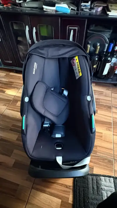 Silla de Auto Maxi-Cosi para Bebé - miniatura 1