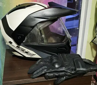 Casco de moto LS2 Metro Evo con visera - miniatura 4