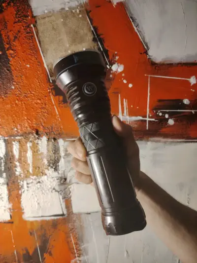 Linterna Recargable Wuben A9 12000 Lumens - miniatura 1