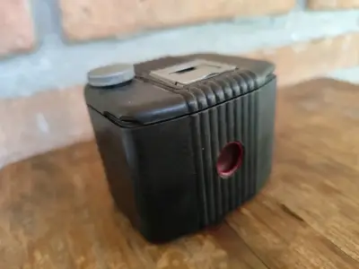 Cámara Kodak vintage de caja negra - miniatura 4