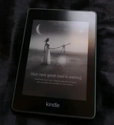 Kindle Paperwhite 10ª Generación 32GB - miniatura 1