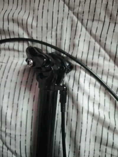Tija telescópica para bicicleta con control remoto - miniatura 2