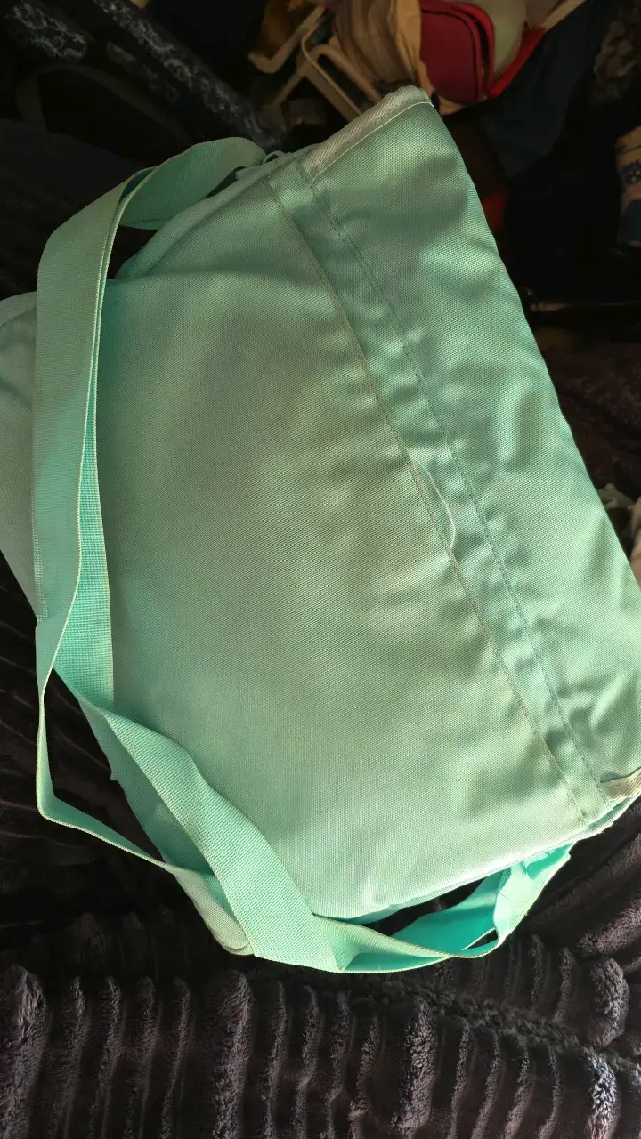Bolso bandolera verde agua Totto con múltiples compartimentos - 4
