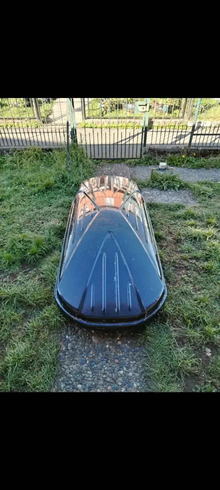 Baúl portaequipaje de techo negro para auto - 1