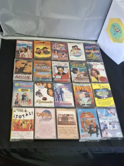 Colección de Cassettes de Telenovelas TV Chilena - miniatura 1