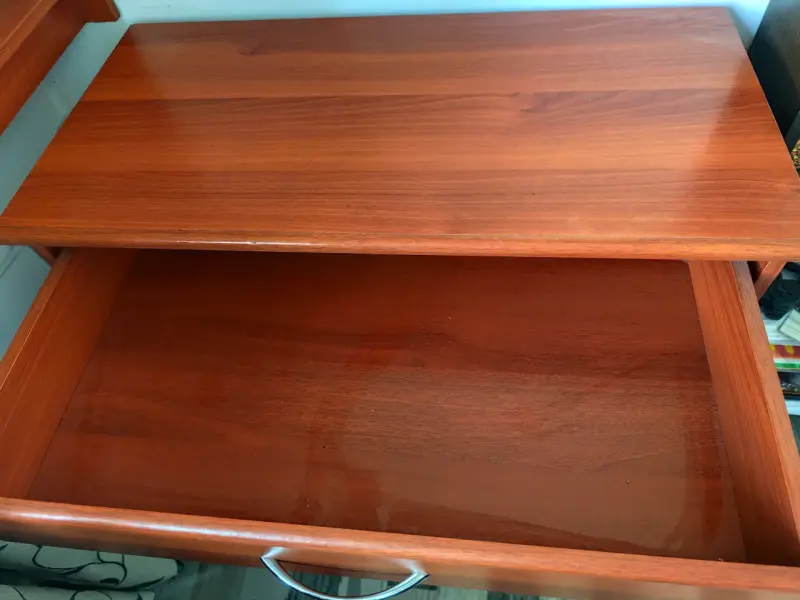 Cómoda de Madera con Cuatro Cajones - 3