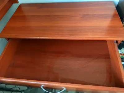 Cómoda de Madera con Cuatro Cajones - miniatura 3