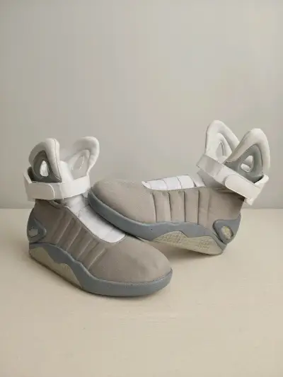 Zapatillas de Marty Mcfly - Volver al futuro - miniatura 1