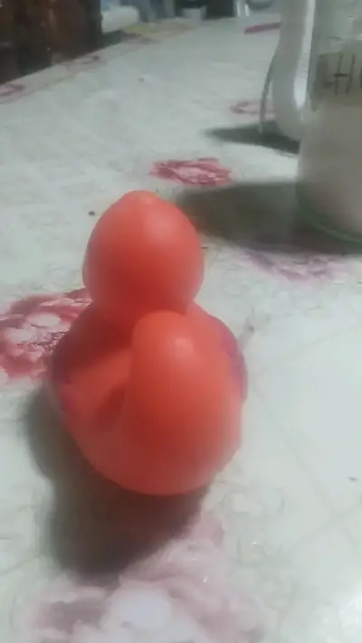 Pato de goma para baño infantil - miniatura 3
