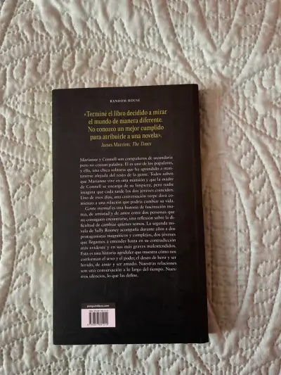 Libro 'Gente Normal' - miniatura 3