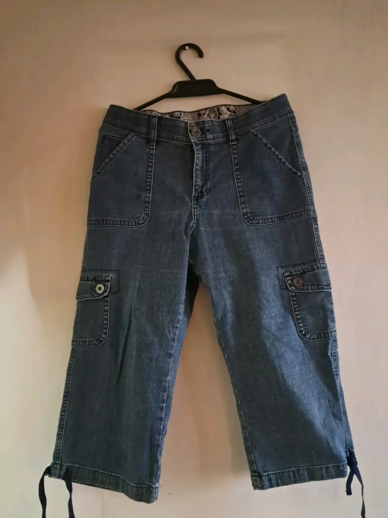 Pantalones capri de mezclilla Lee con bolsillos - 1