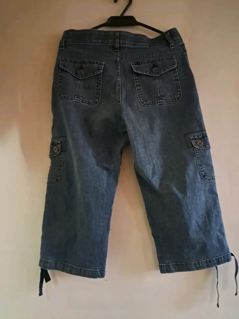 Pantalones capri de mezclilla Lee con bolsillos - 2