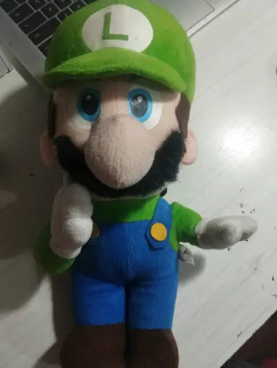 Peluche Luigi Super Mario Bros Original - miniatura 1