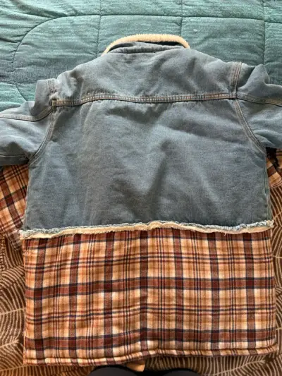 Chaqueta de mezclilla con chiporro - miniatura 4