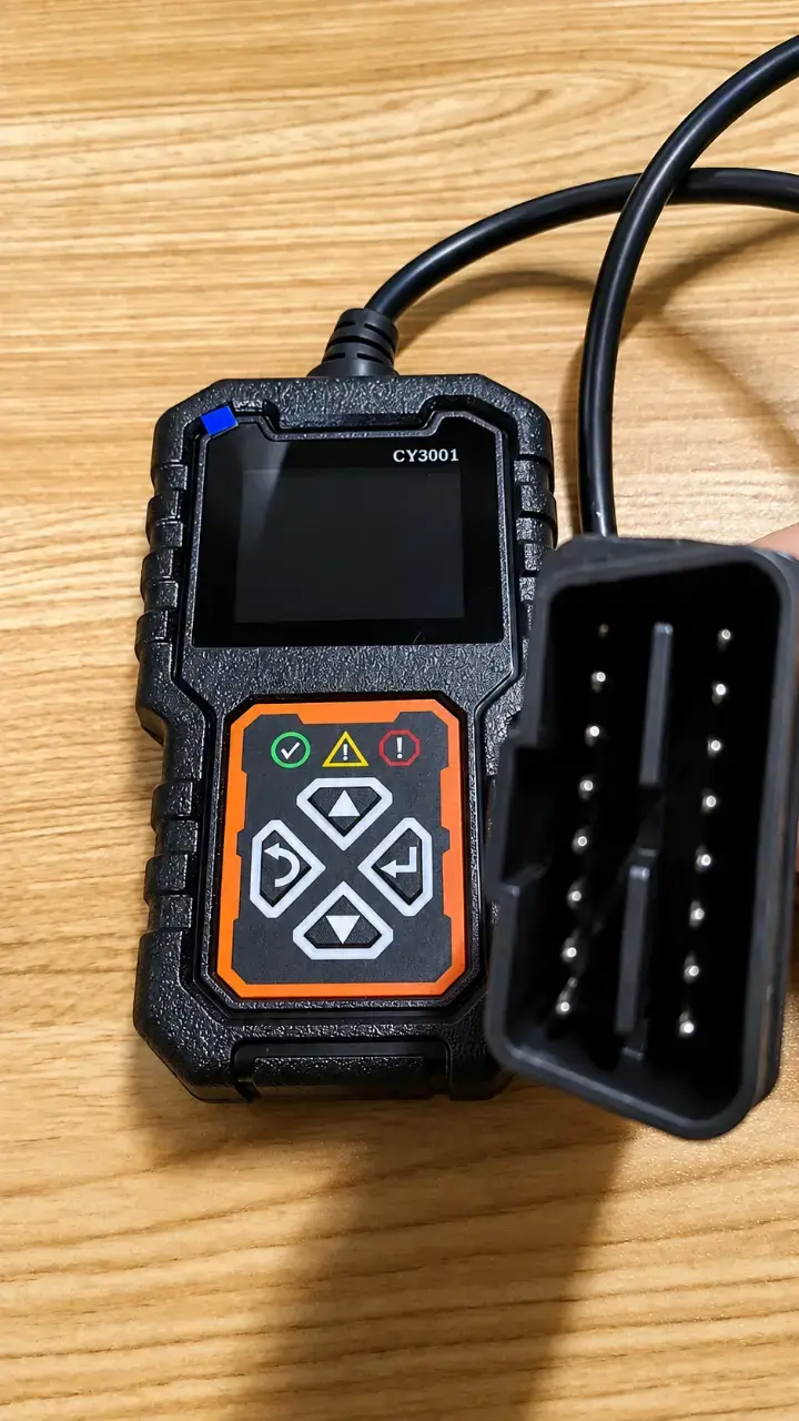 Escáner Automotriz OBD2 CY3001 – Lector de Códigos - 3
