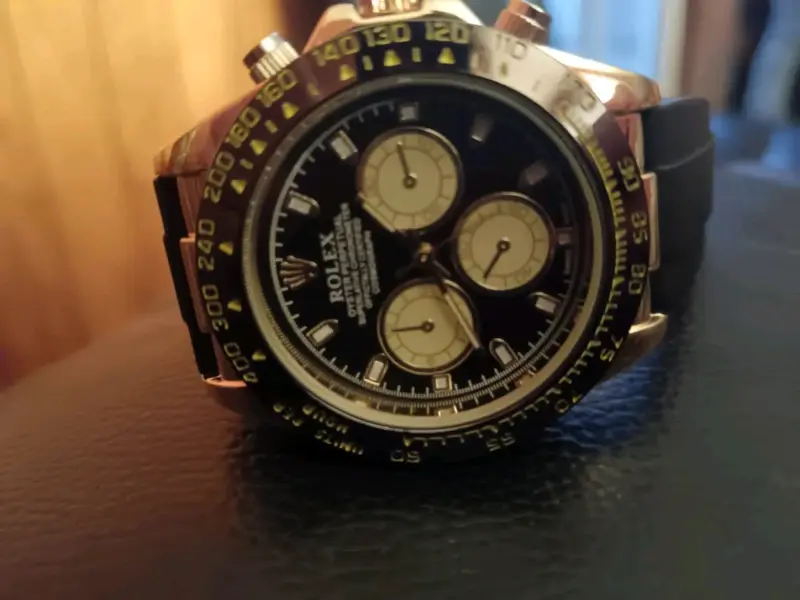 Reloj Rolex Daytona de Oro y Negro - 3