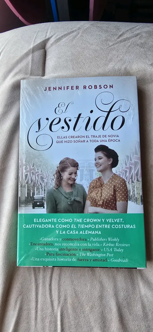 Libro 'El Vestido' de Jennifer Robson - sellado - 1
