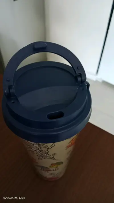 Vaso térmico Starbucks con diseño floral - miniatura 3