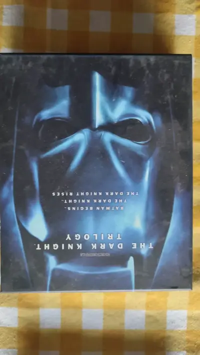 Colección de películas The Dark Knight Trilogy - miniatura 1