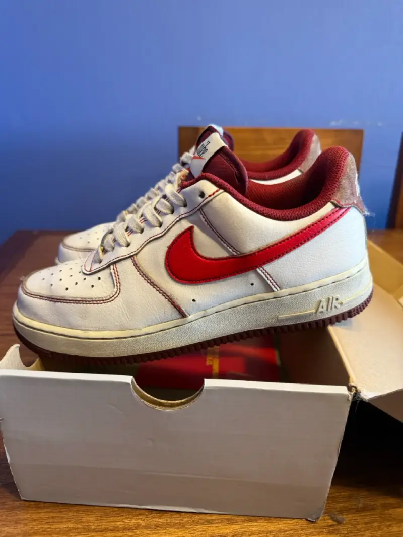 Zapatillas Nike Air Force 1 Blancas y Rojas - 6