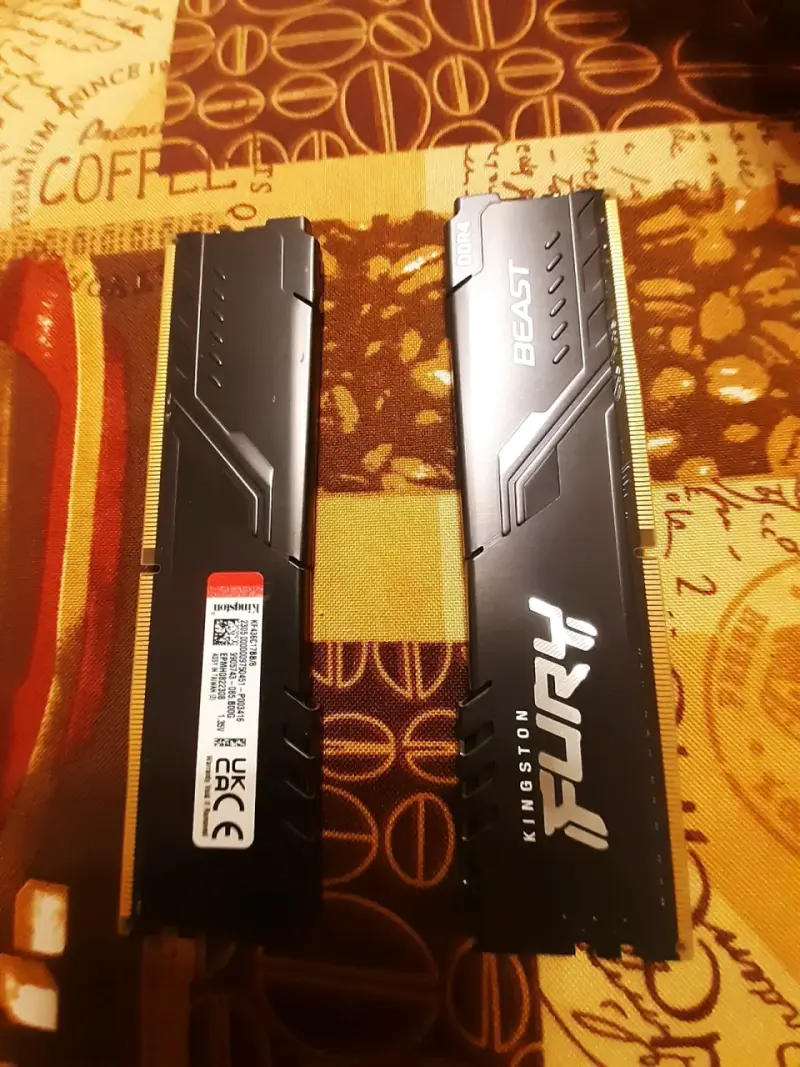 Memoria RAM Kingston Fury Beast DDR4 8GB 3600MHz - 1