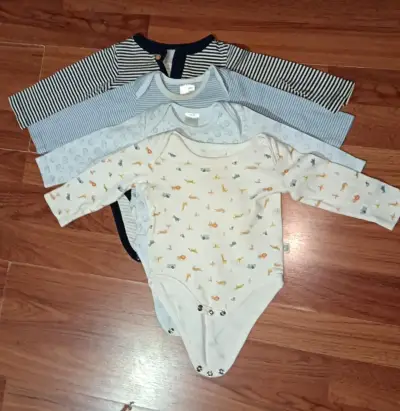 Conjunto de bodies para bebé con estampados variados - miniatura 1