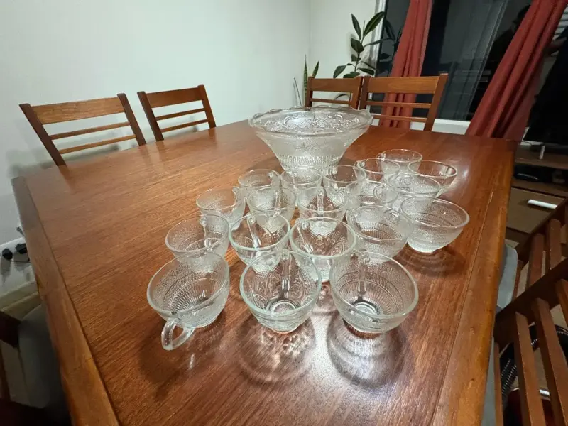 Juego de tazas de vidrio con diseño grabado - 2