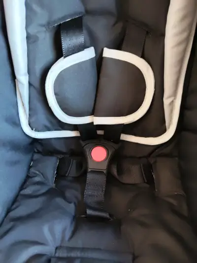 Silla de Auto para Bebé Infanti Negra - miniatura 4