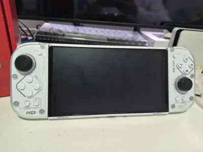 Nintendo Switch OLED con accesorios - miniatura 2